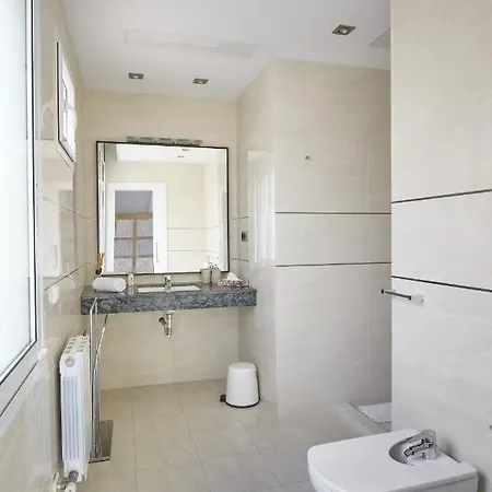 Villa Barcelona Madonna Sitges