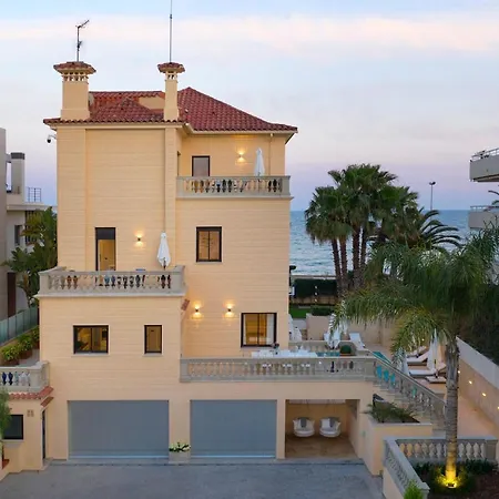 Barcelona Madonna Villa