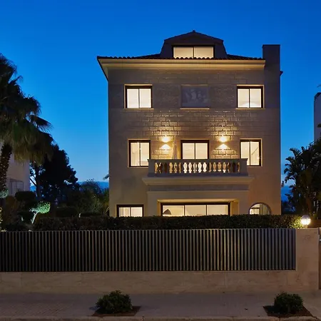 Barcelona Madonna Villa Sitges